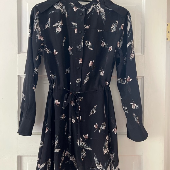 Short floral dress - Picture 4 of 6